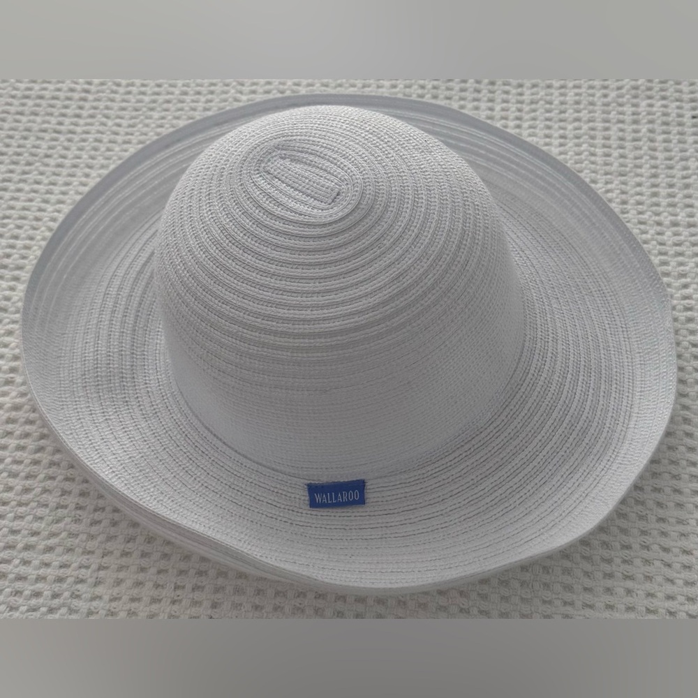 ***SOLD*** 
Wallaroo Hat Company White Sydney Hat